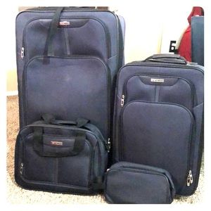 5 piece navy blue luggage set